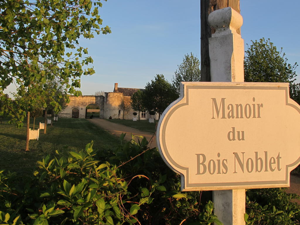 Manoir Du Bois Noblet Bed and Breakfast Louerre Εξωτερικό φωτογραφία